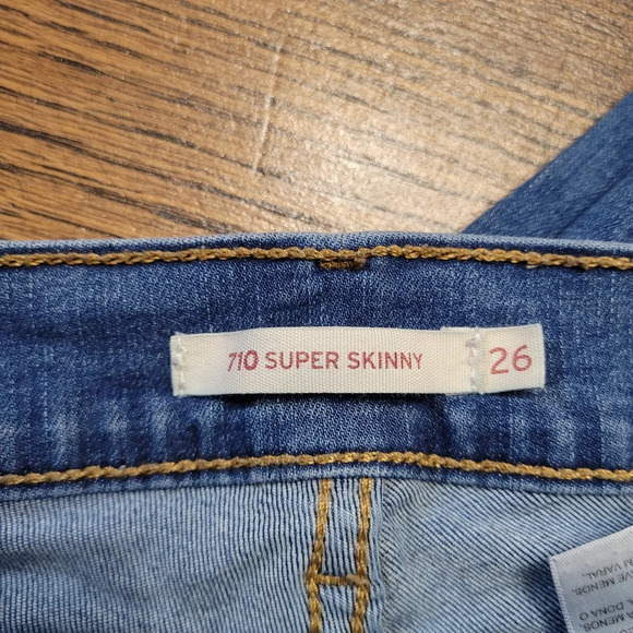 Levi's 710 Super Skinny Medium Dark Wash Jeans Size Women's 26 - Picture 10 of 12